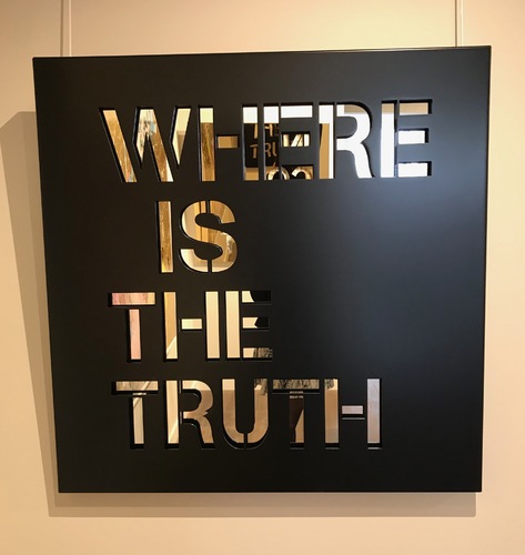Where is the truth - Noir mat